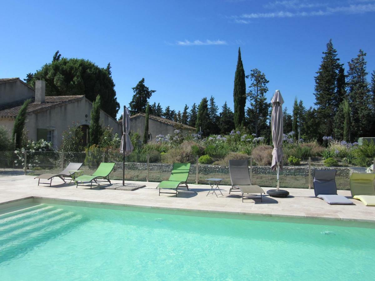Gite Les Courlis Saint-Étienne-du-Grès Esterno foto